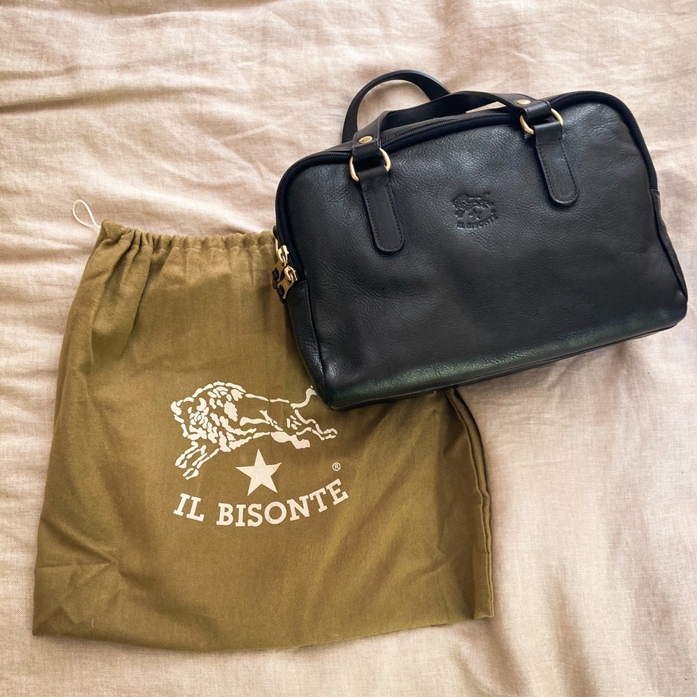 Il Bosante black leather bag